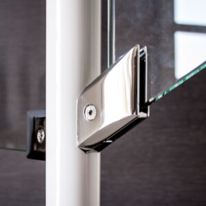 T&M LI08 Presilha Inclinada p/ Vidro 8/10mm